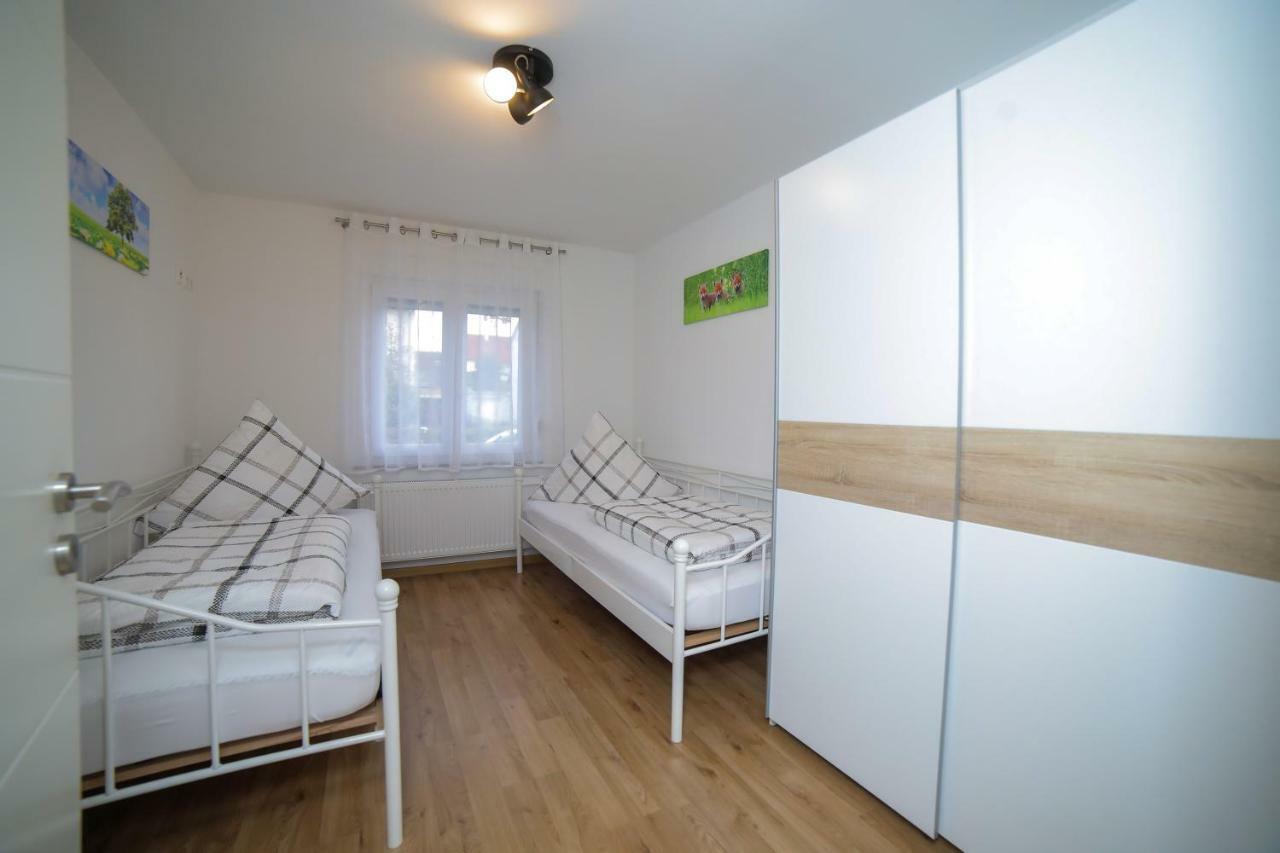Apartment Claudia ジンスハイム エクステリア 写真